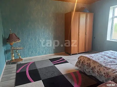 Satılır 4 otaqlı həyət evi