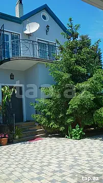 Kirayə verilir 5 otaqlı həyət evi 200 m² — Bakı 5 otaq 200.00 m²