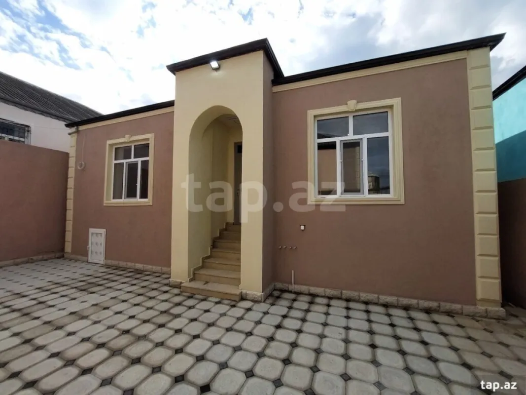 Satılır 3 otaqlı həyət evi 160 m²