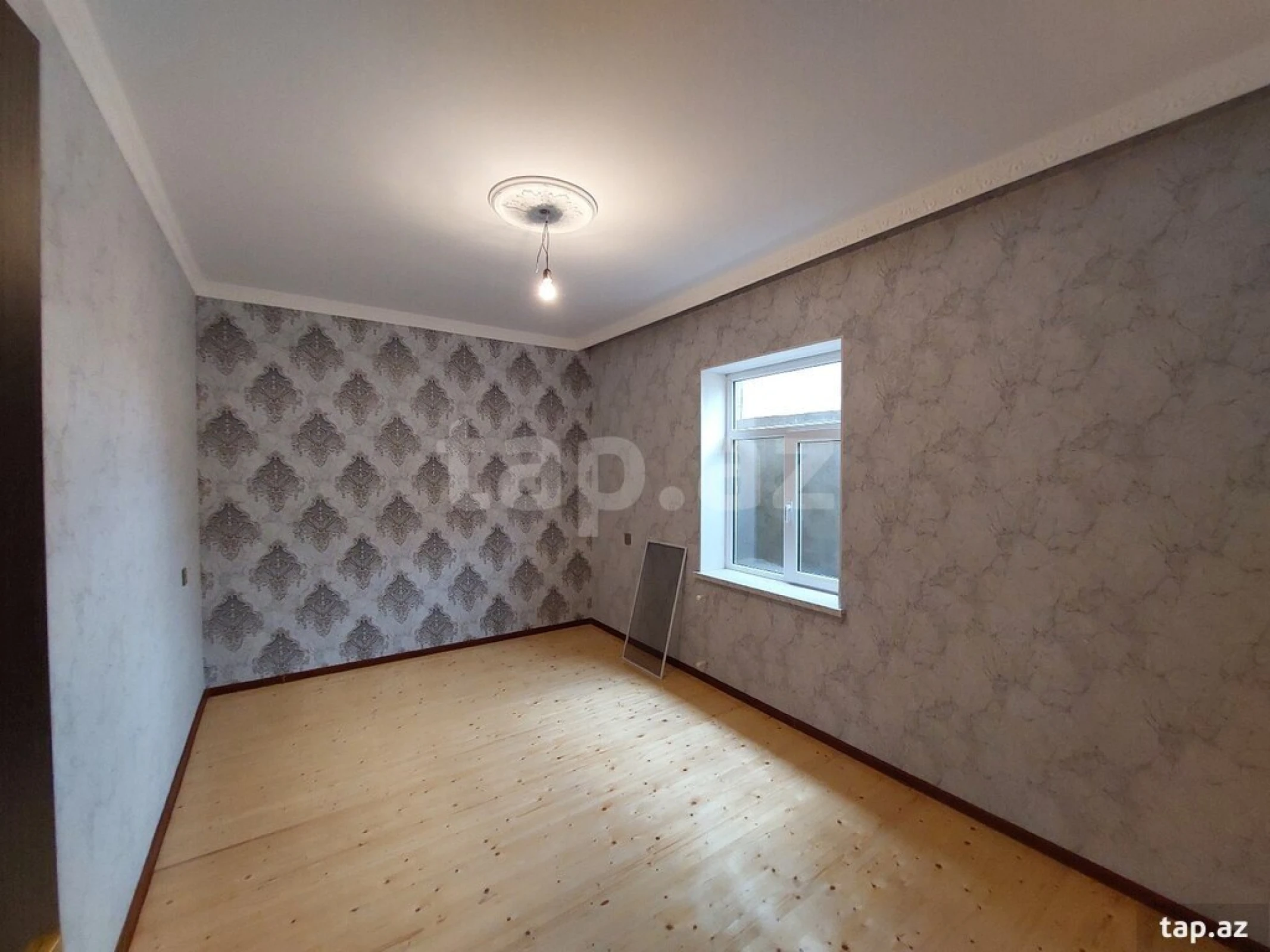 Satılır 3 otaqlı həyət evi 160 m²