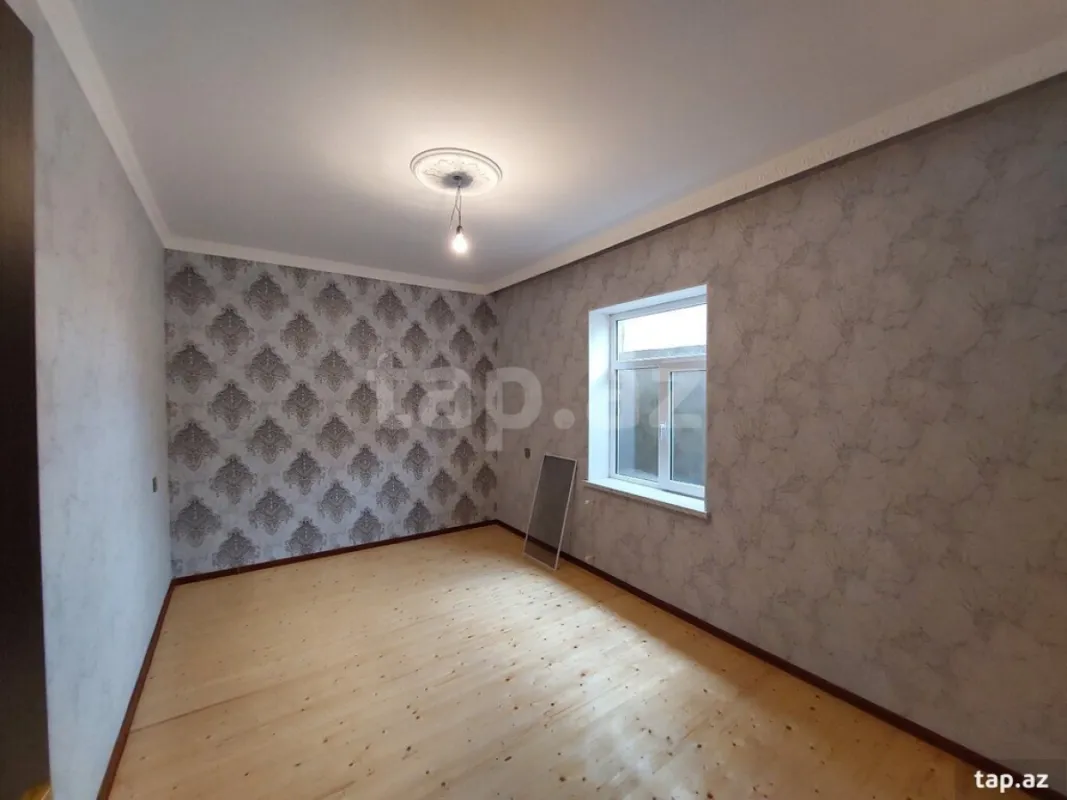 Satılır 3 otaqlı həyət evi 160 m²