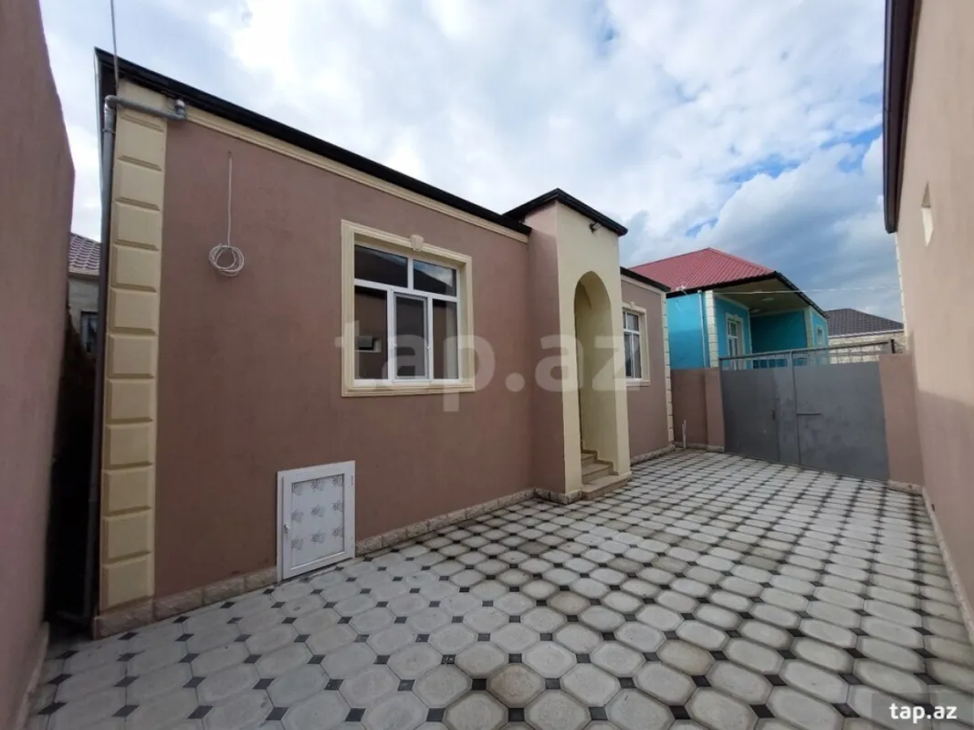 Satılır 3 otaqlı həyət evi 160 m²