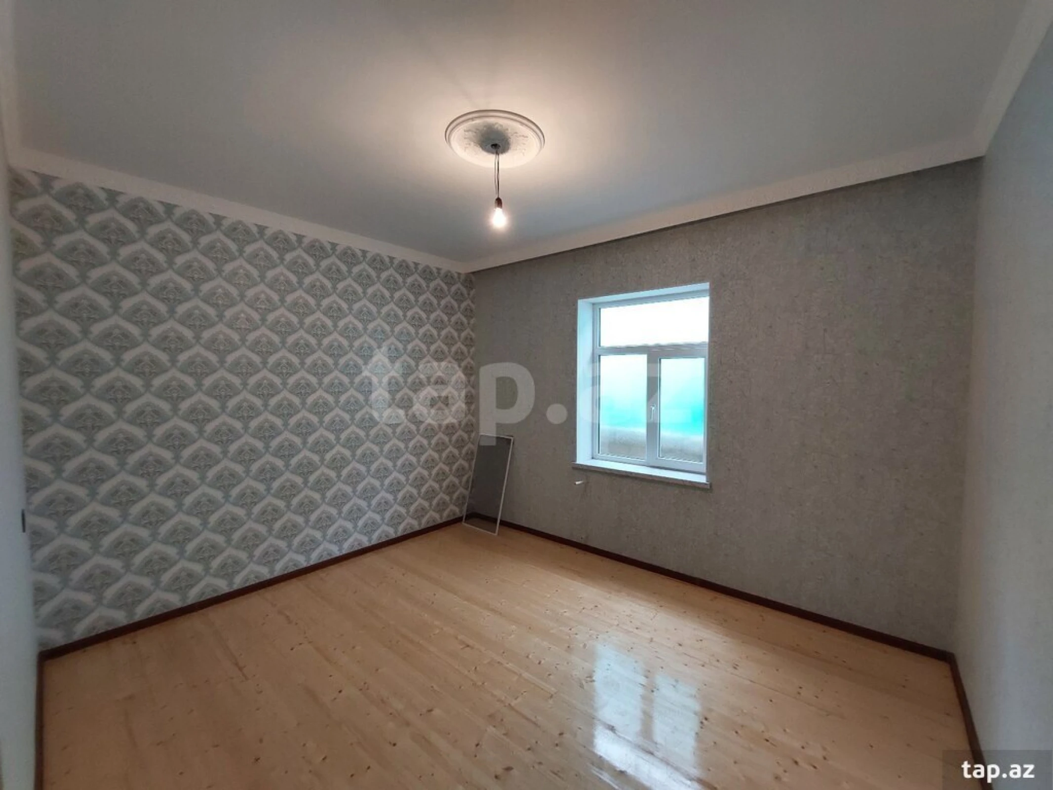 Satılır 3 otaqlı həyət evi 160 m²