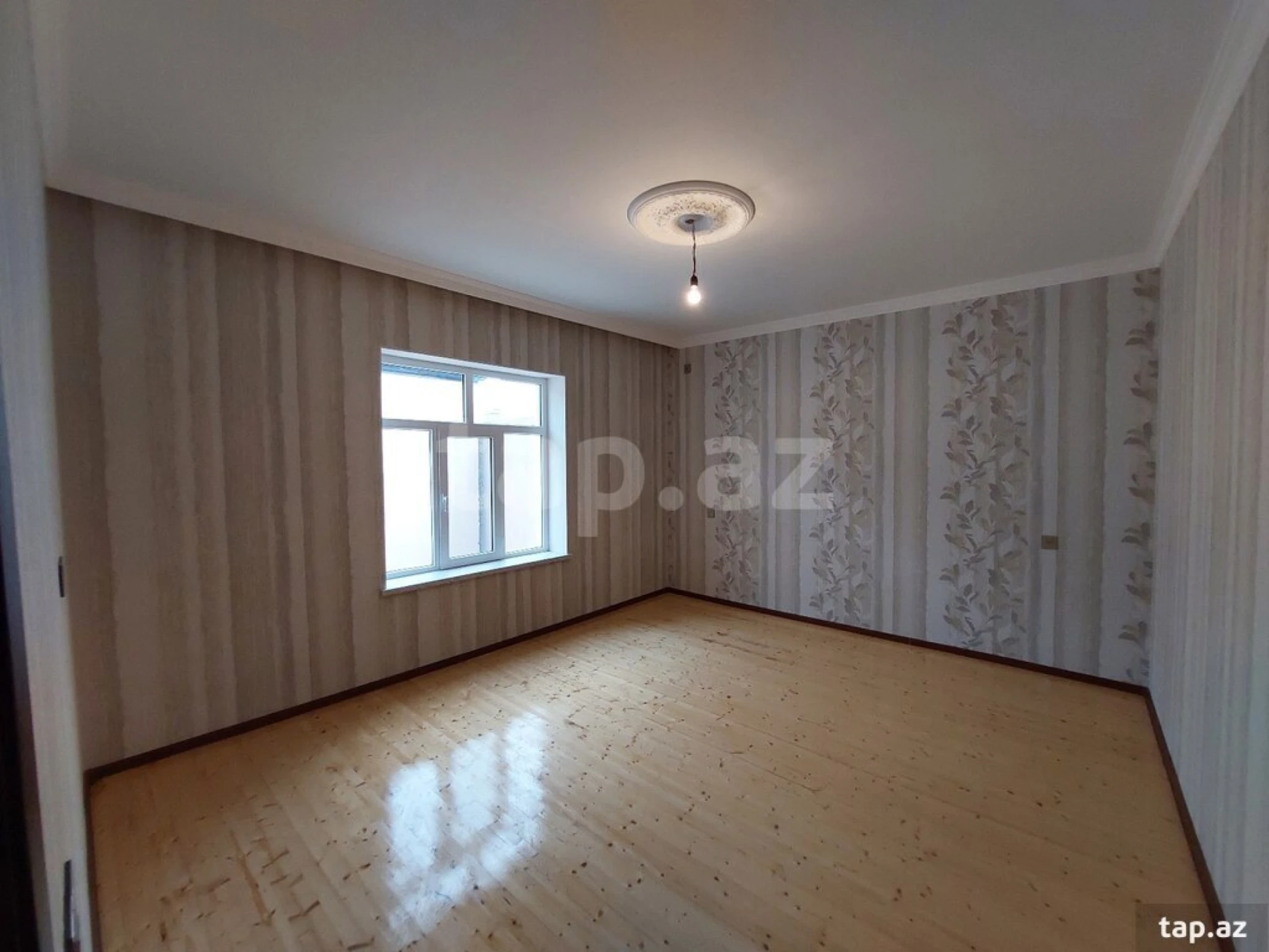 Satılır 3 otaqlı həyət evi 160 m²