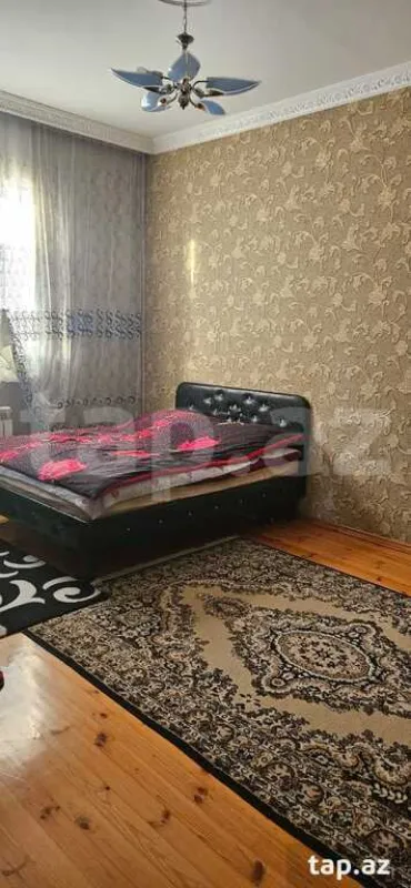 Satılır 5 otaqlı həyət evi