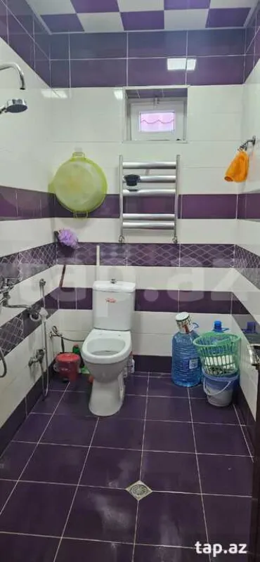 Satılır 5 otaqlı həyət evi