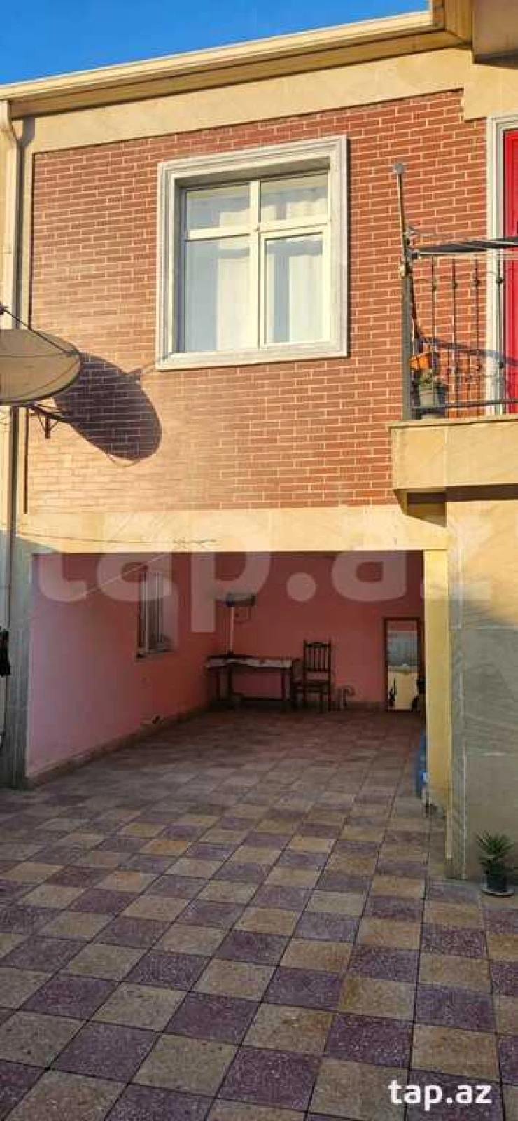 Satılır 5 otaqlı həyət evi