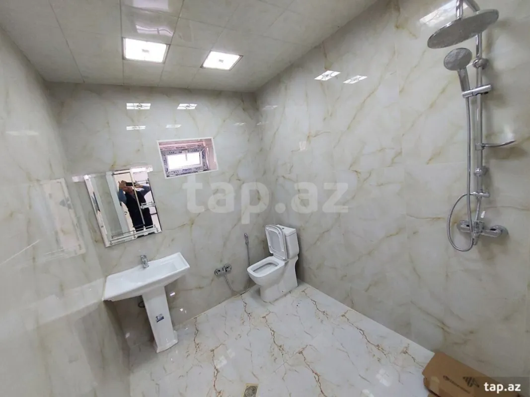 Satılır 3 otaqlı həyət evi