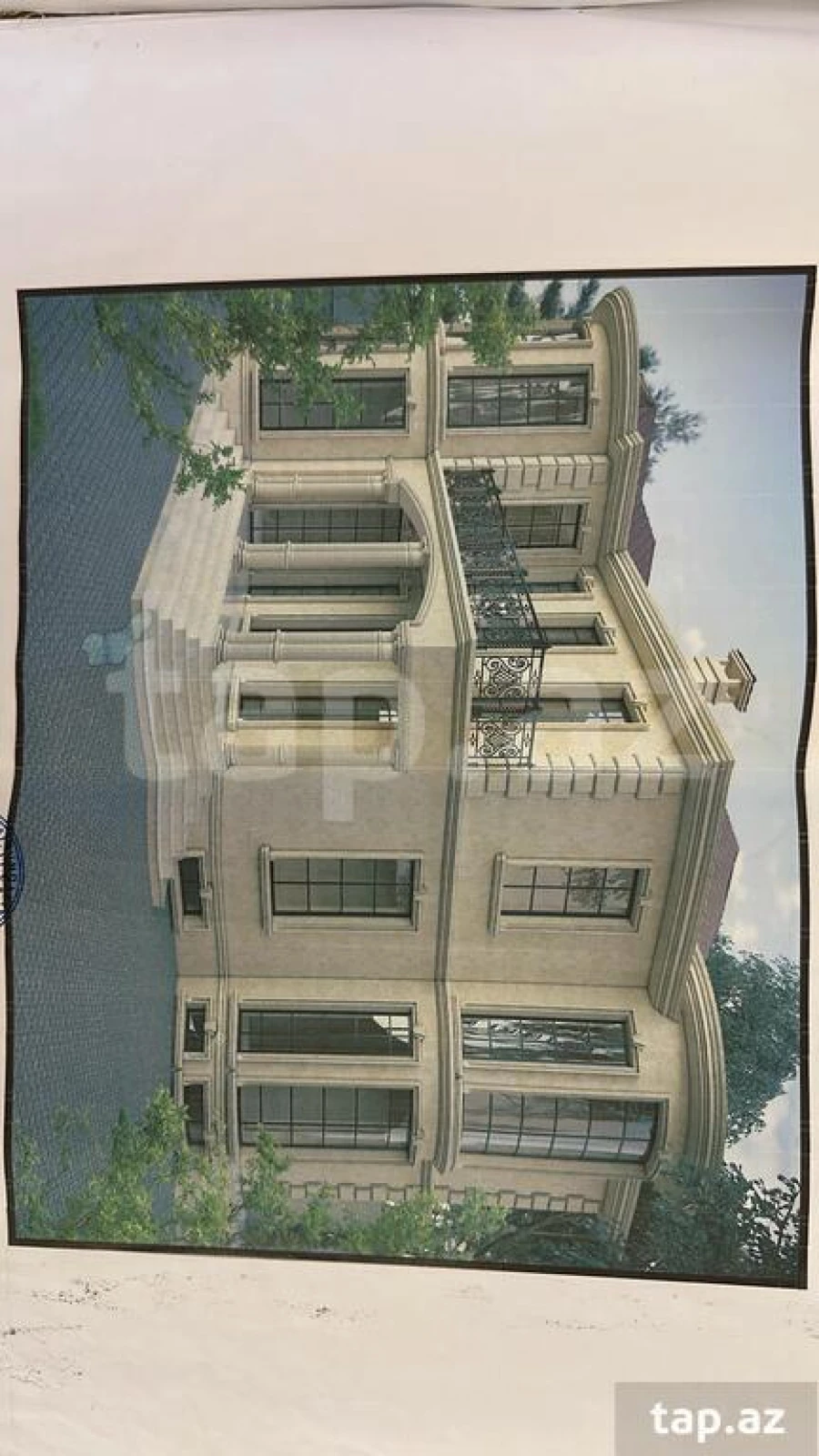 Satılır 8 otaqlı həyət evi