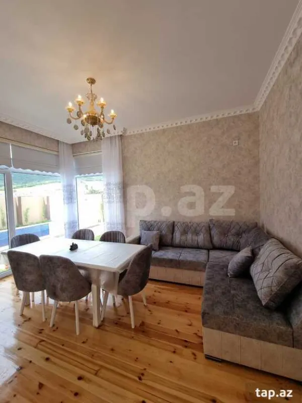 Kirayə verilir 5 otaqlı həyət evi 200 m²
