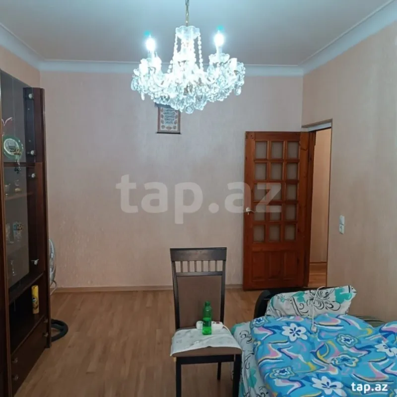 Satılır 5 otaqlı mənzil 118 m²
