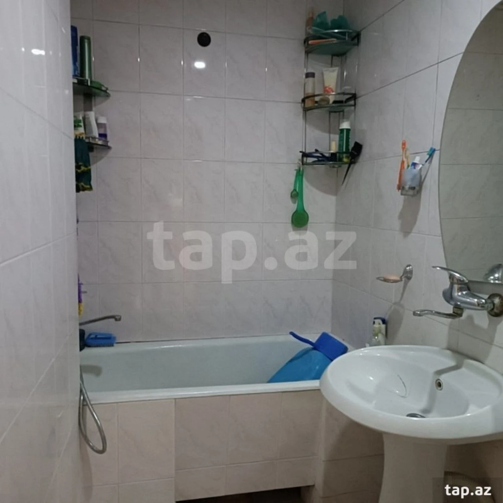 Satılır 5 otaqlı mənzil 118 m²