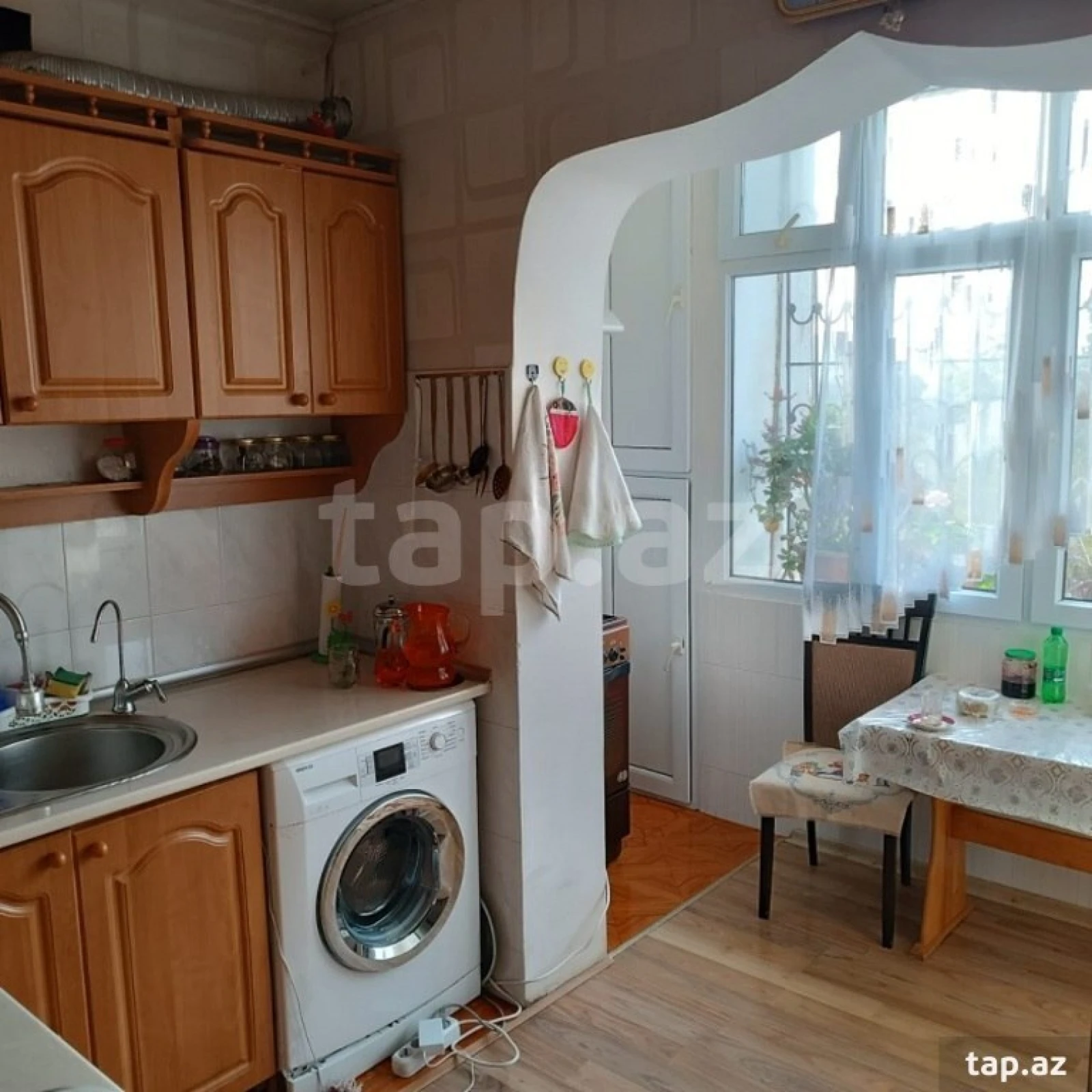 Satılır 5 otaqlı mənzil 118 m²