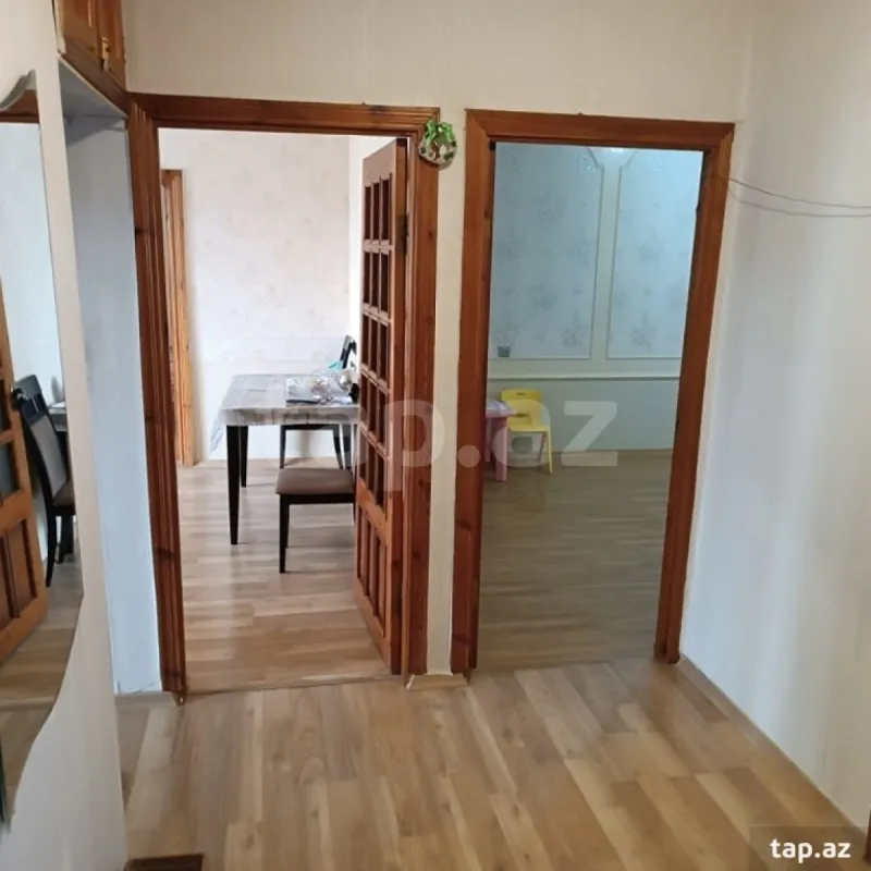 Satılır 5 otaqlı mənzil 118 m²