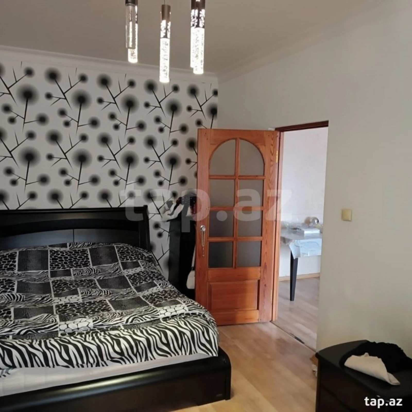 Satılır 5 otaqlı mənzil 118 m²