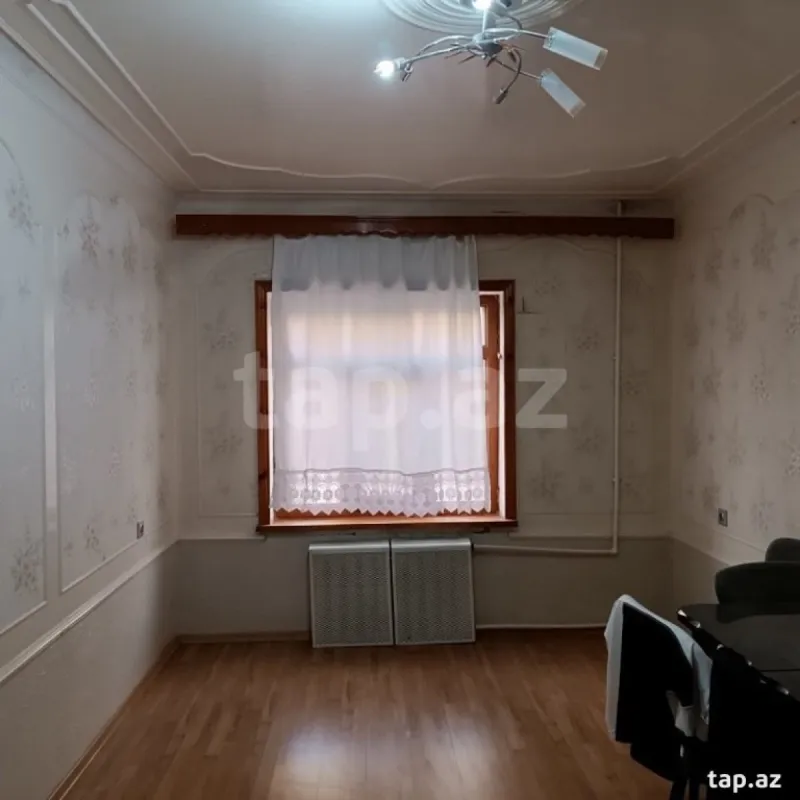 Satılır 5 otaqlı mənzil 118 m²
