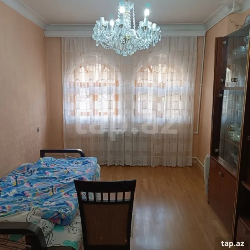 Satılır 5 otaqlı mənzil 118 m²