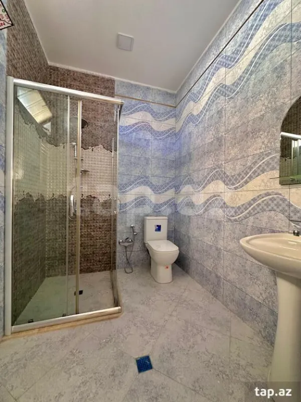 Satılır 4 otaqlı həyət evi