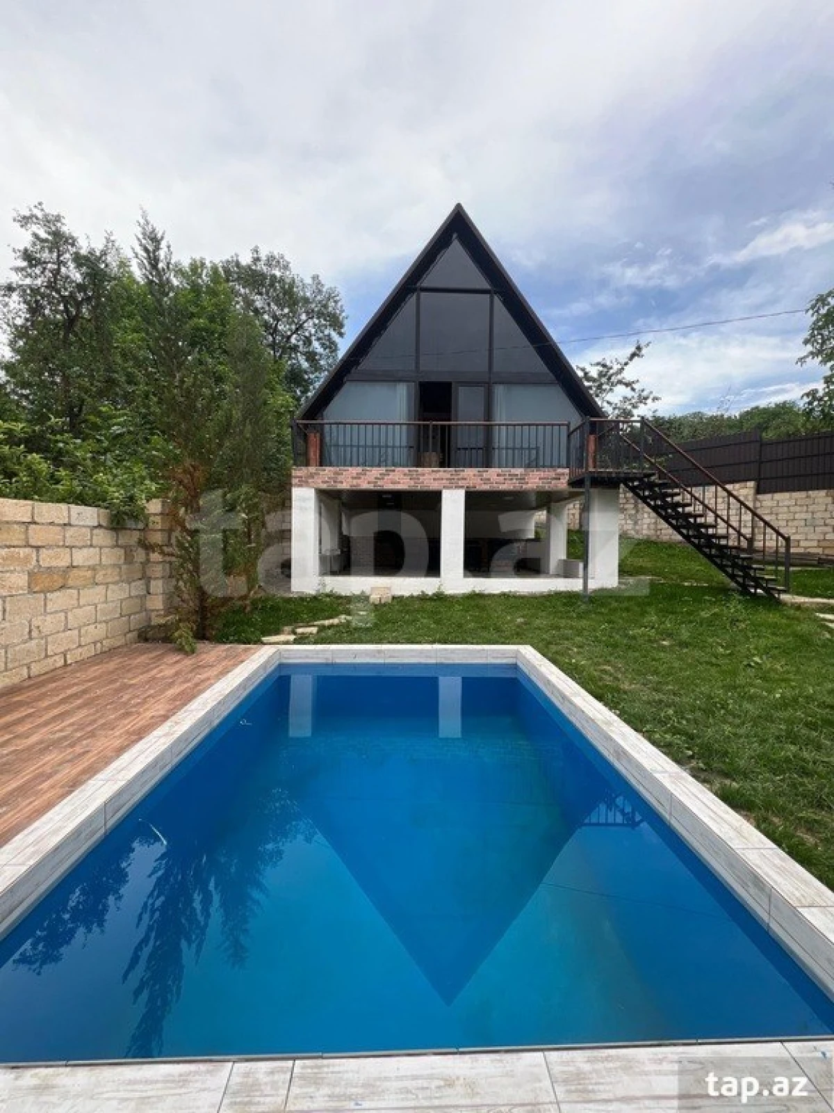 Satılır 2 otaqlı həyət evi