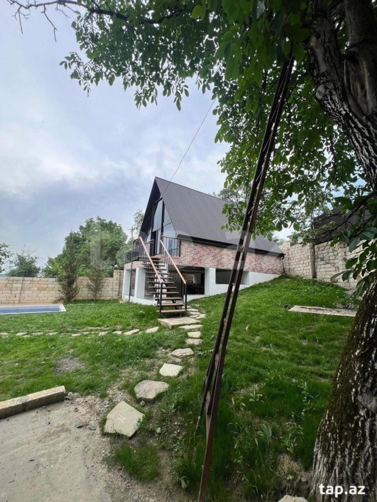 Satılır 2 otaqlı həyət evi