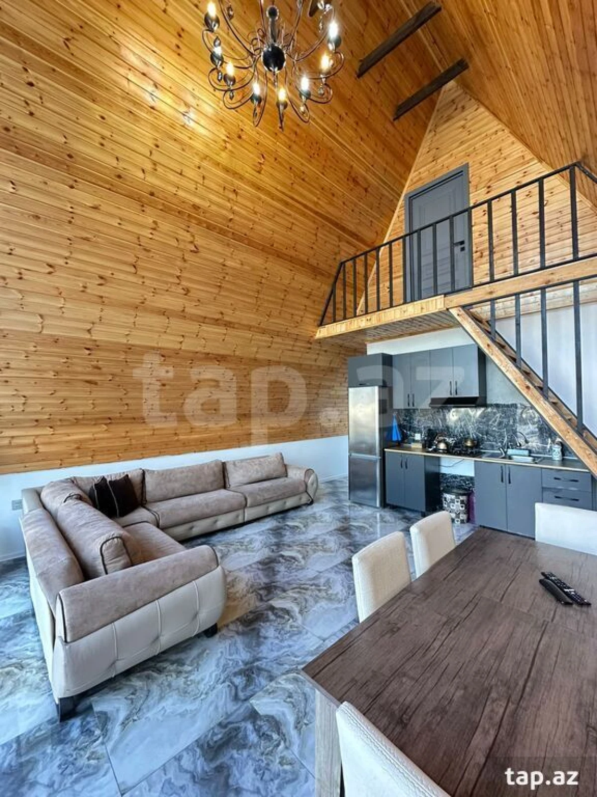 Kirayə verilir 3 otaqlı həyət evi 180 m²