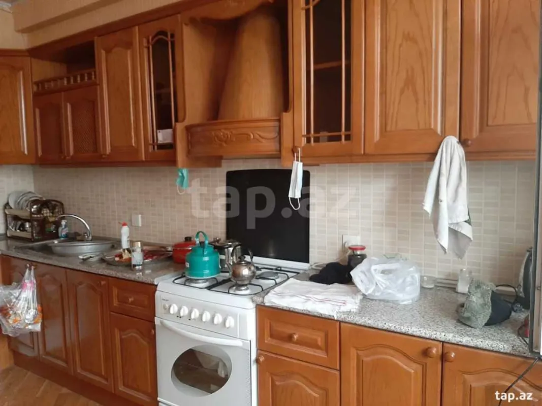 Satılır 4 otaqlı yeni tikili 150 m²