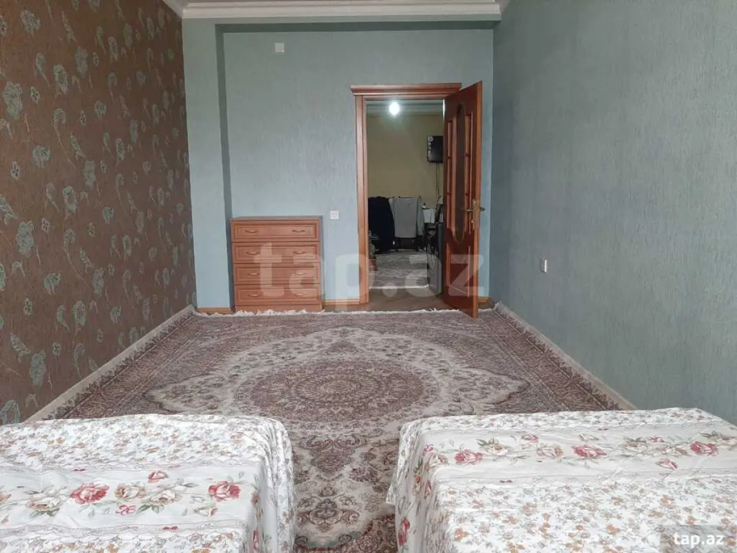 Satılır 4 otaqlı yeni tikili 150 m²