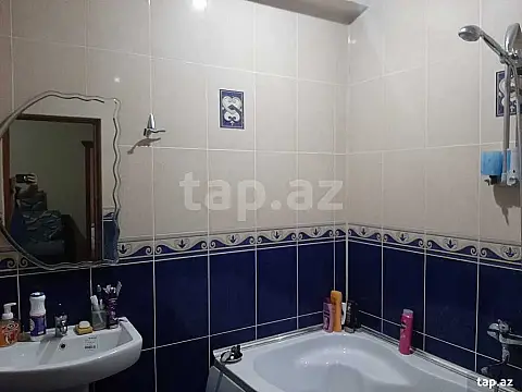 Satılır 4 otaqlı yeni tikili 150 m²