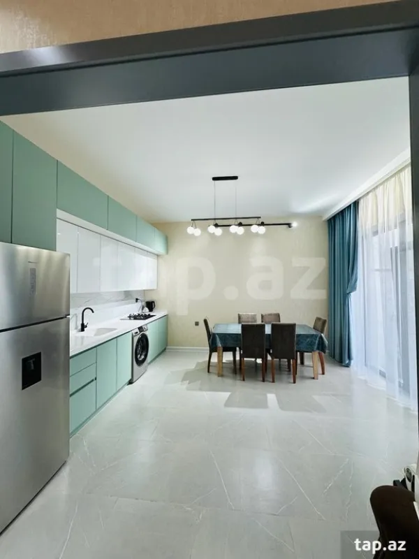 Kirayə verilir 4 otaqlı həyət evi