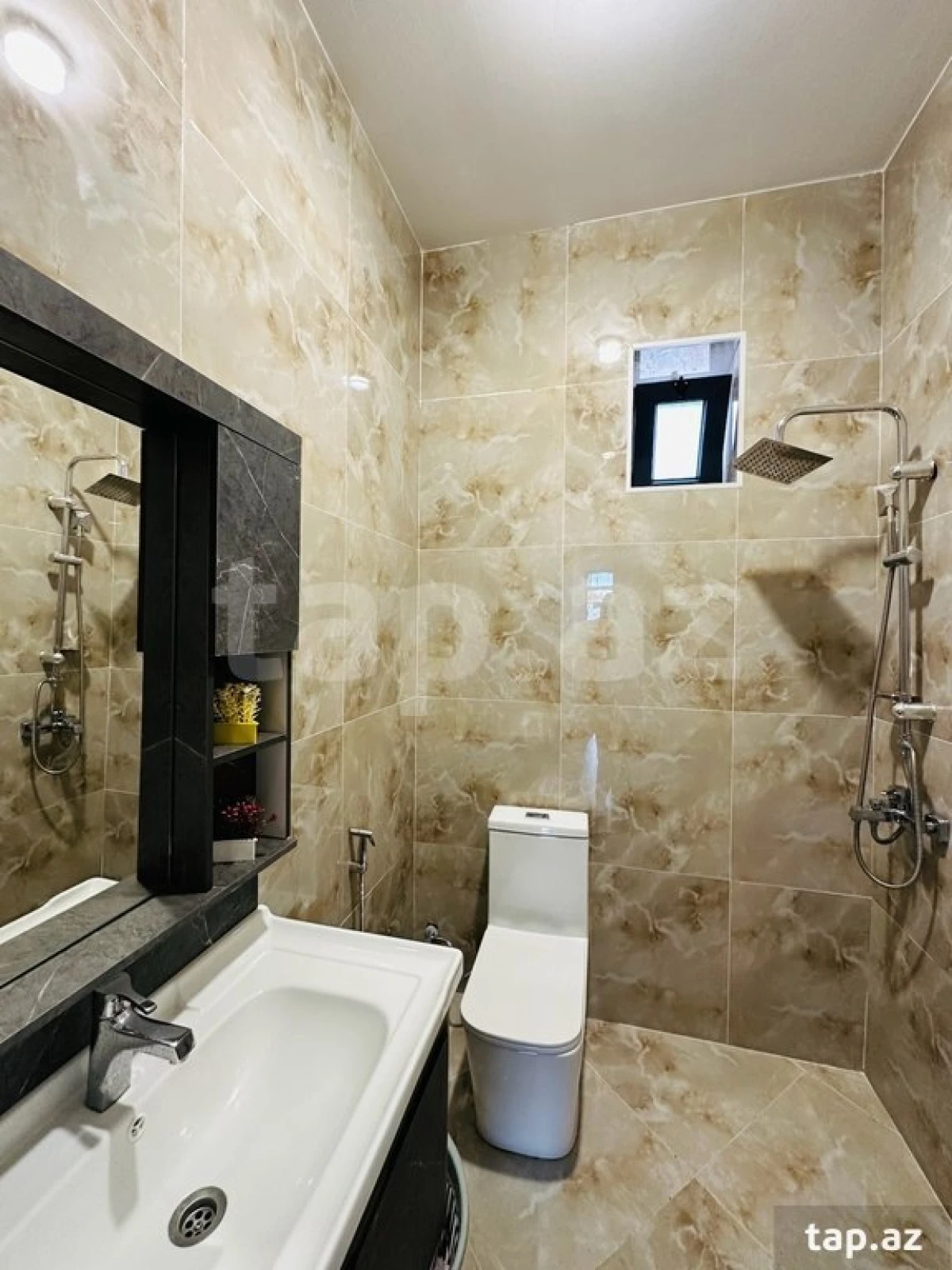 Kirayə verilir 4 otaqlı həyət evi