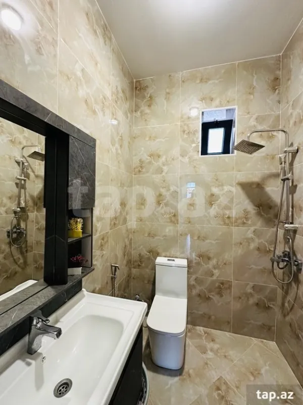 Kirayə verilir 4 otaqlı həyət evi