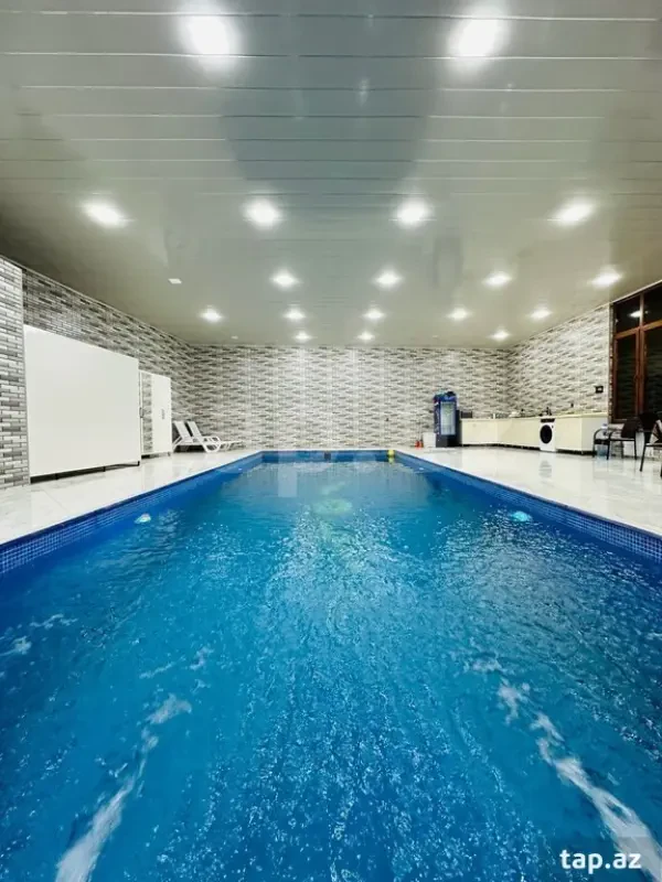 Kirayə verilir 5 otaqlı həyət evi 250 m²