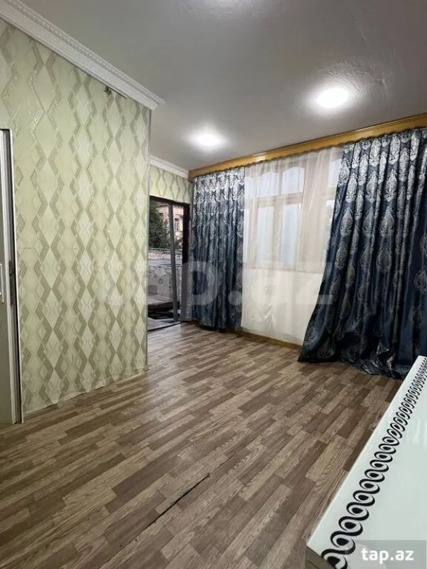 Kirayə verilir 2 otaqlı yeni tikili 80 m²