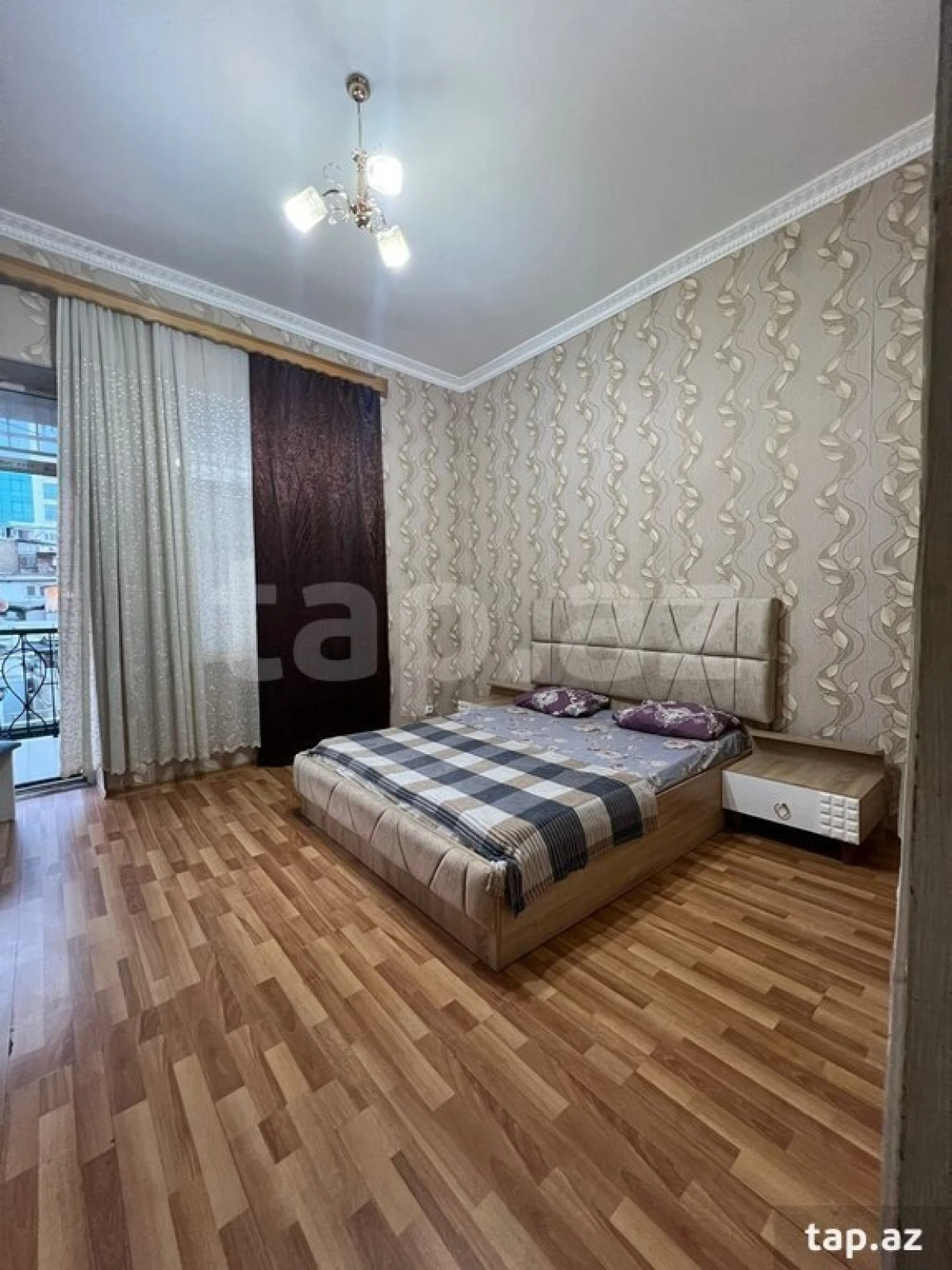 Kirayə verilir 2 otaqlı yeni tikili 80 m²