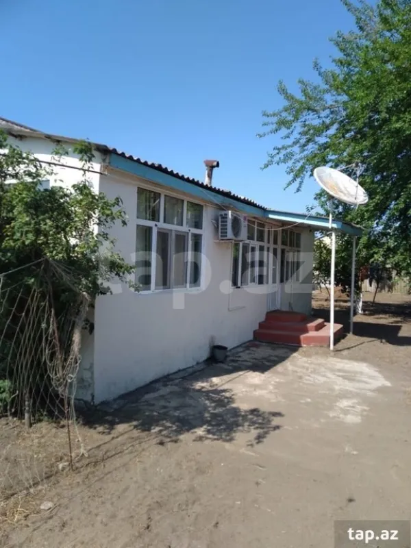 Satılır 3 otaqlı həyət evi