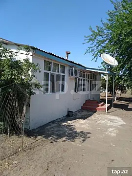 Satılır 3 otaqlı həyət evi