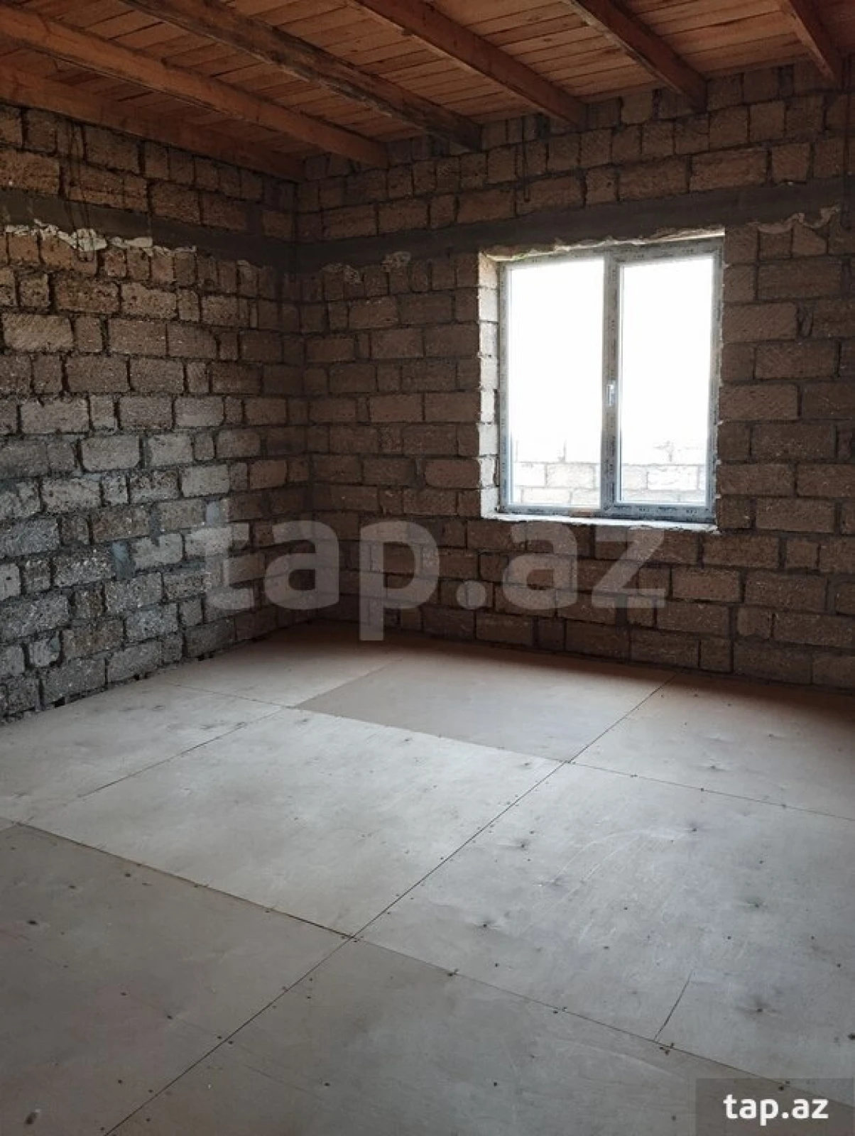 Satılır 3 otaqlı həyət evi