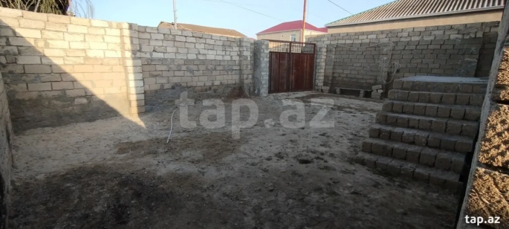 Satılır 3 otaqlı həyət evi