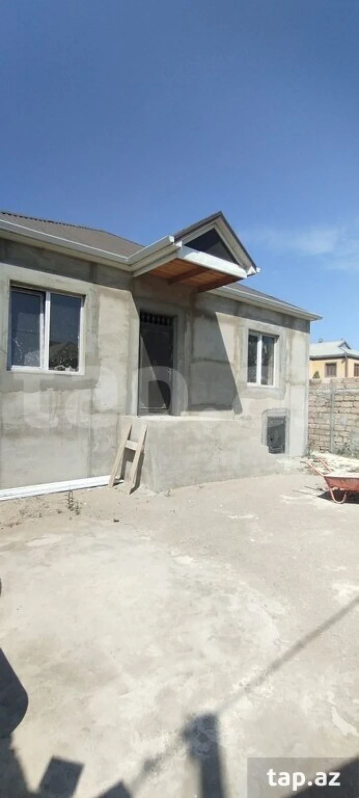 Satılır 3 otaqlı həyət evi