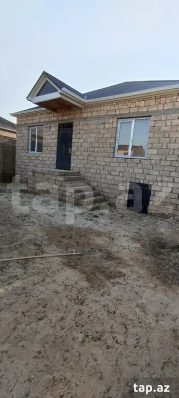 Satılır 3 otaqlı həyət evi