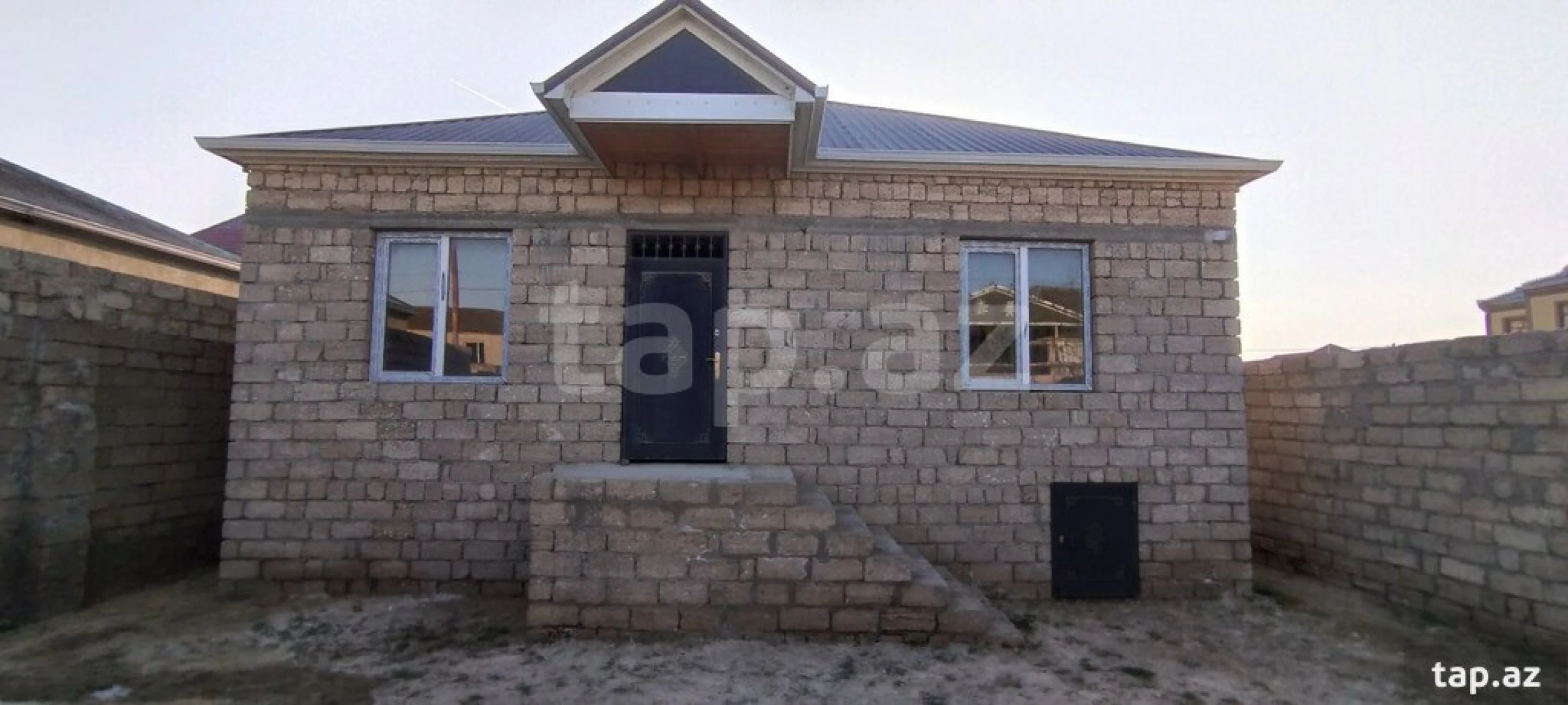 Satılır 3 otaqlı həyət evi