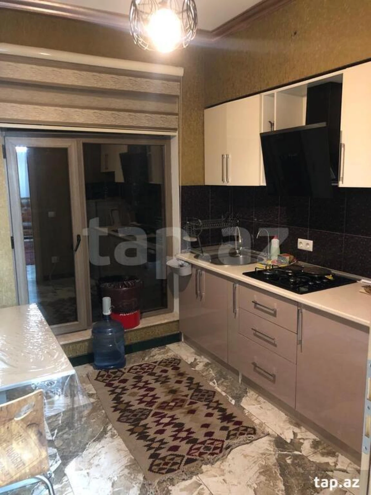 Kirayə verilir 5 otaqlı həyət evi