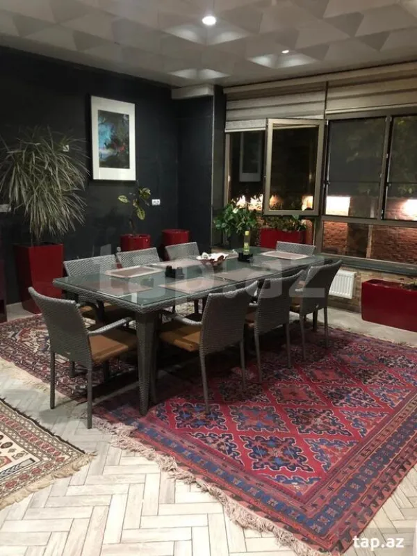 Kirayə verilir 5 otaqlı həyət evi