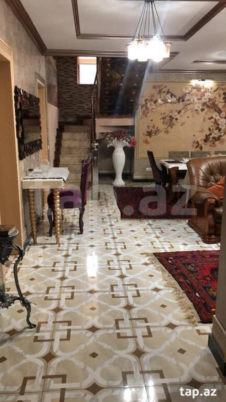 Kirayə verilir 5 otaqlı həyət evi