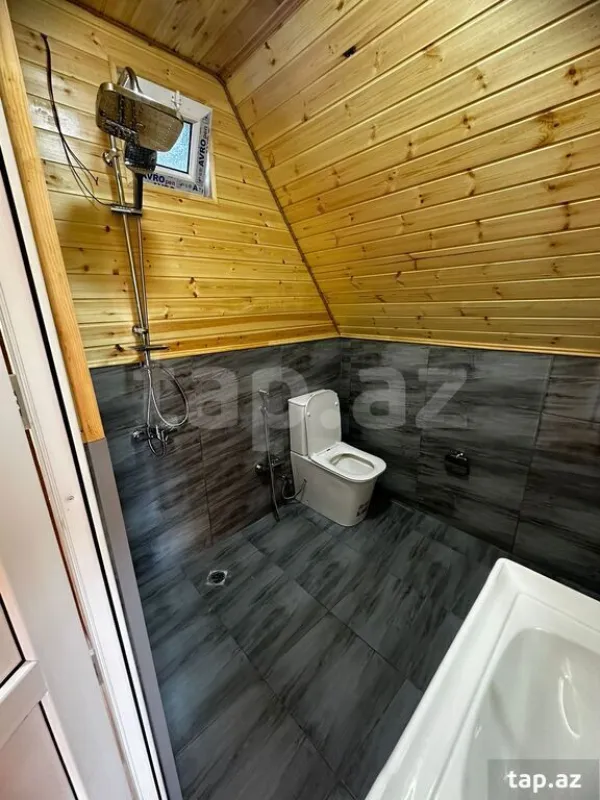 Kirayə verilir 3 otaqlı həyət evi