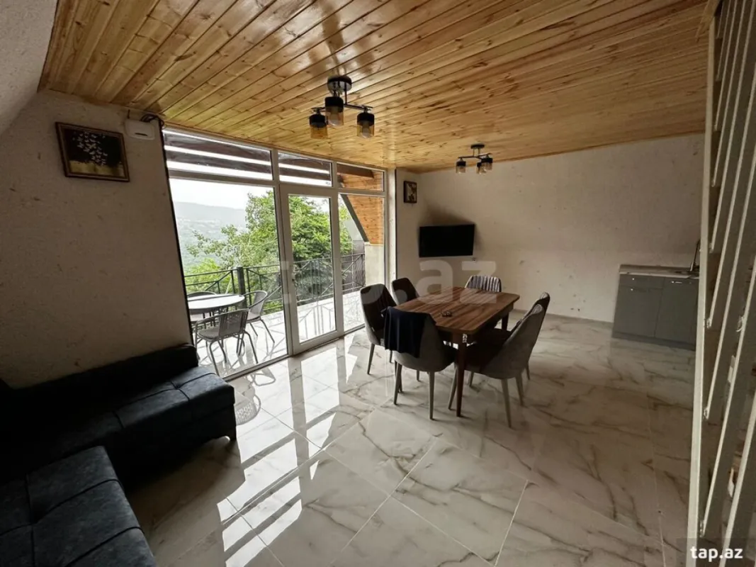 Kirayə verilir 3 otaqlı həyət evi