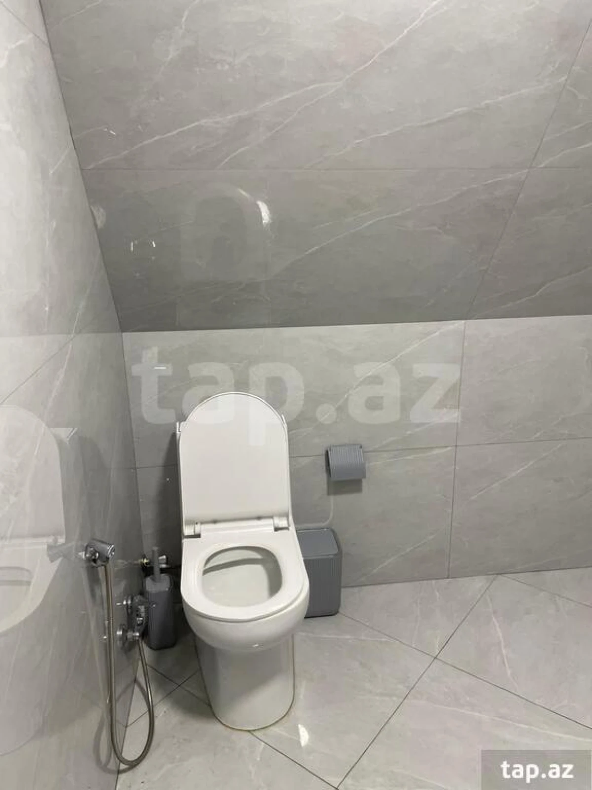 Kirayə verilir 3 otaqlı həyət evi