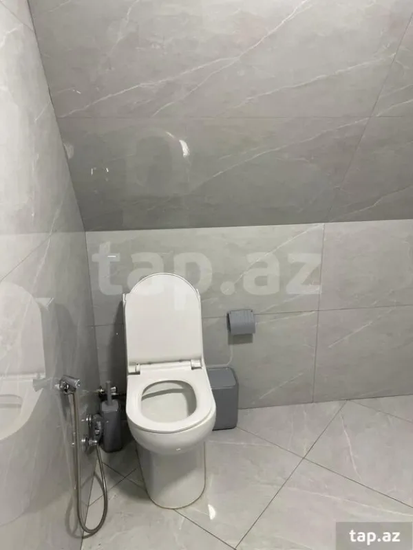 Kirayə verilir 3 otaqlı həyət evi