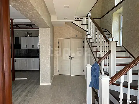 Kirayə verilir 4 otaqlı həyət evi