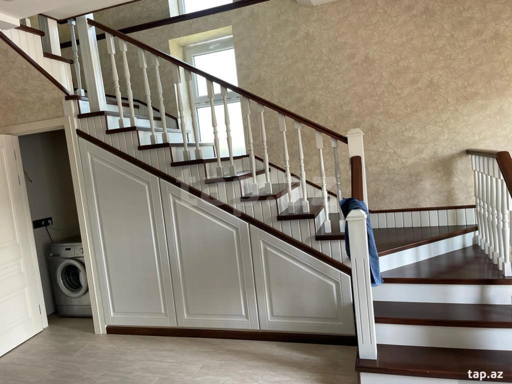 Kirayə verilir 4 otaqlı həyət evi